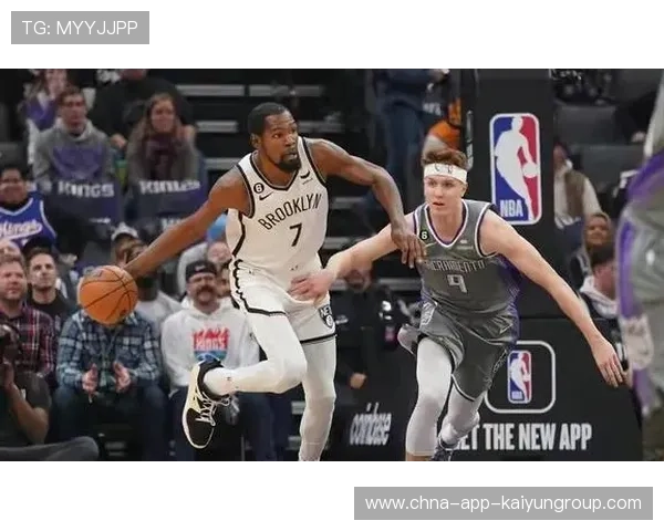 篮网防守漏洞惹争议：从荣耀到隐忧的转变